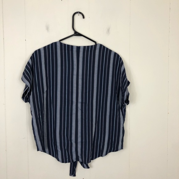 Universal Thread Front Tie Button Down Crop Top Sz S - Picture 6 of 8